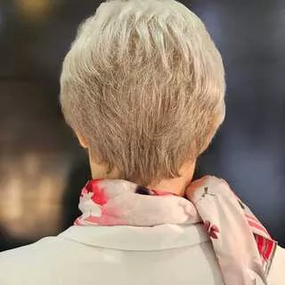 Lara Hinten